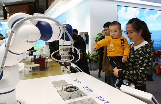 Prodaja industrijskih robota u Kini porasla za 15 odsto prošle godina_fororder_industrial robot